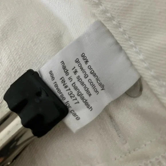 ELIZABETH & JAMES White High Rise Flare Leg Jeans Size 14 - Picture 12 of 12